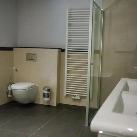 Otel K&t Estates & Spa, Frankfurt