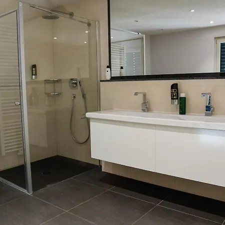 K&t Estates & Spa, Frankfurt