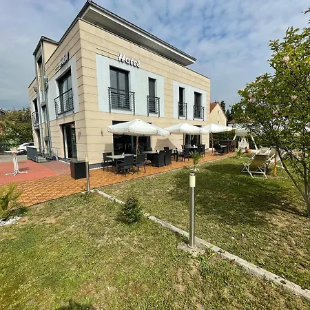 Otel K&t Estates & Spa, Frankfurt